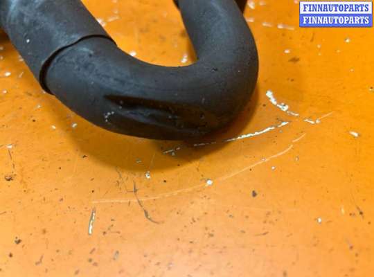 купить Патрубок интеркулера на Volkswagen Passat