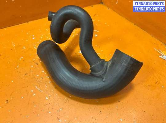 купить Патрубок интеркулера на Volkswagen Passat