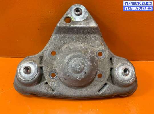 купить Опора амортизатора верхняя (чашка) на Volkswagen Passat