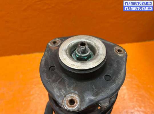 купить Стойка передняя левая на Volkswagen Golf