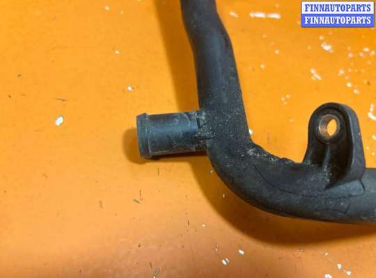 купить Трубка охлаждающей жидкости пластиковая на Volkswagen Passat