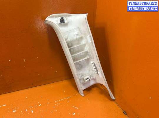 купить Обшивка стойки на Volkswagen Passat