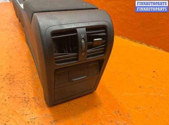 купить Подлокотник на Volkswagen Passat