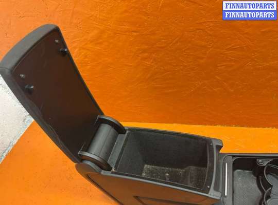 купить Подлокотник на Volkswagen Passat