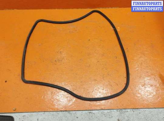 Купить Уплотнитель на Mitsubishi Space Runner Уплотнитель MT551925 на Mitsubishi Space Runner