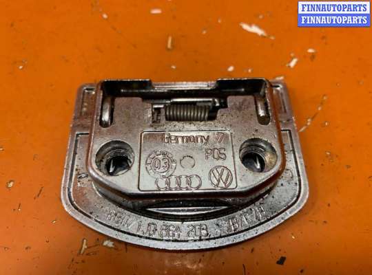 купить Кронштейн крепления на Volkswagen Touareg