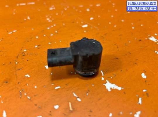 купить Датчик парктроника на Volkswagen Passat