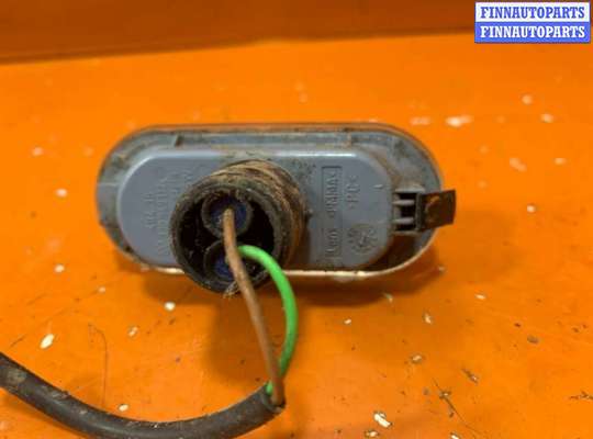 купить Повторитель передний левый на Volkswagen Golf