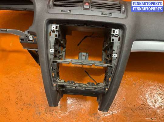 купить Панель приборная (торпедо) на Skoda Octavia