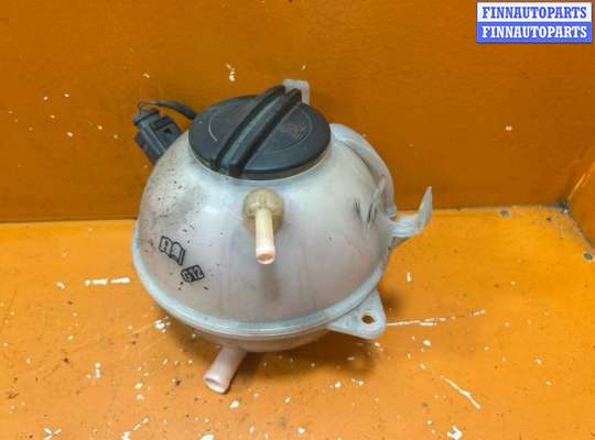 Бачок расширительный VG2678173 на Volkswagen Passat