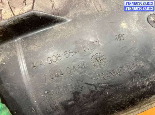 купить Защита арок передняя правая (подкрылок) на Volkswagen Crafter