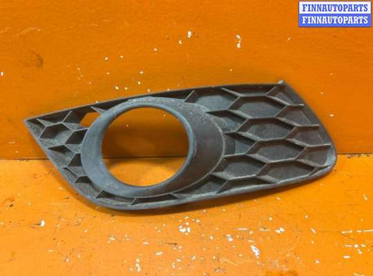 Рамка фары противотуманной левой SK524156 на Skoda Octavia