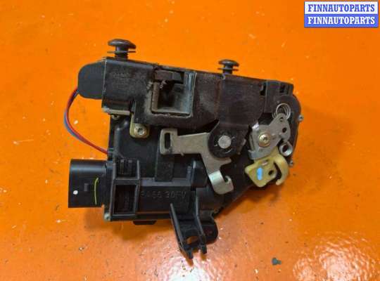 купить Замок двери передней левой на Audi a6