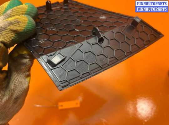 купить Накладка декоративная на торпедо на Volkswagen Crafter