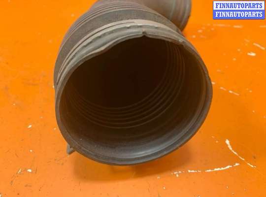 купить Патрубок воздушного фильтра на Volkswagen Touareg