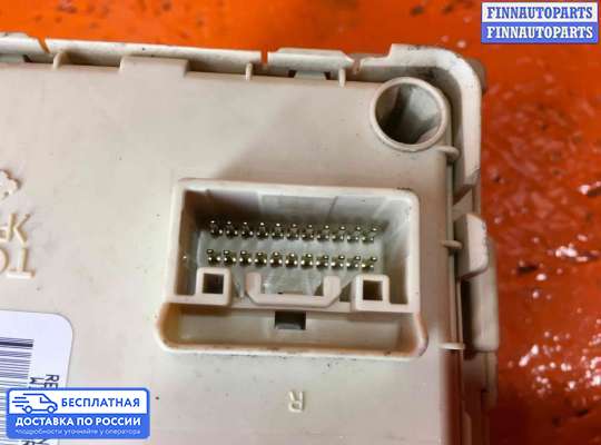 Блок предохранителей на Toyota Avensis II (T250)