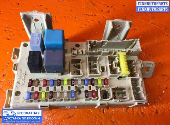 Блок предохранителей на Toyota Avensis II (T250)