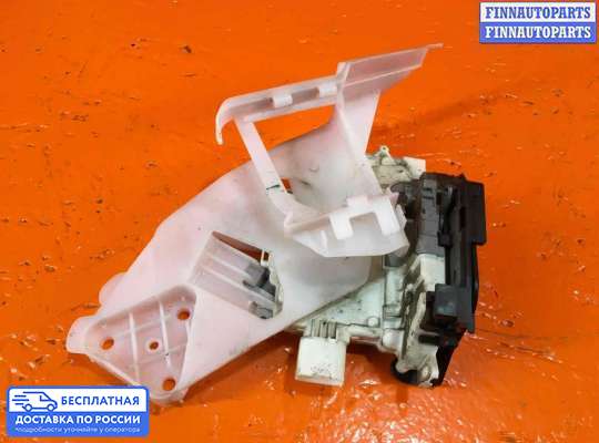 Замок боковой двери на Volkswagen Passat B7 (36)
