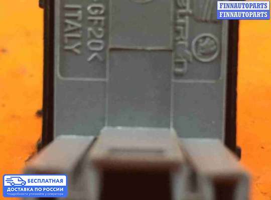 Кнопки стеклоподьемника на Volkswagen Touran I (1T)