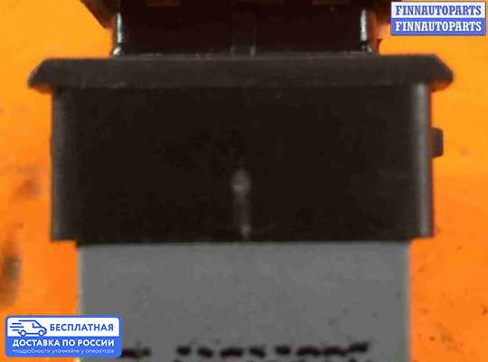 Кнопки стеклоподьемника на Volkswagen Touran I (1T)