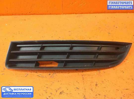 Решетка (заглушка) бампера на Volkswagen Passat B6 (3C)