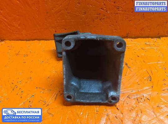 Кронштейн ДВС (лапа) на Mercedes-Benz Sprinter (903)