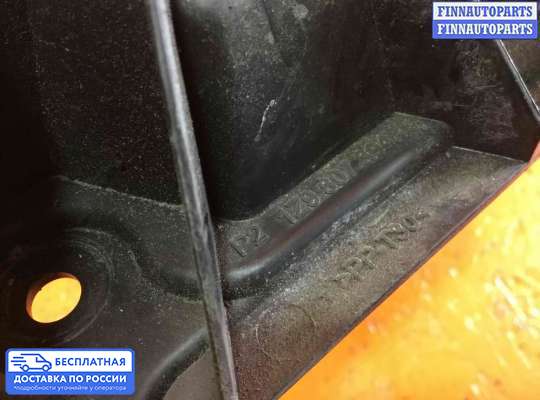 Кронштейн бампера на Skoda Octavia (1Z, A5)