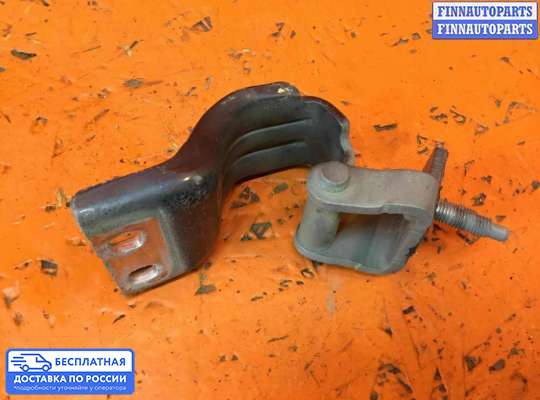 Петля крышки багажника на Volkswagen Passat B7 (36)