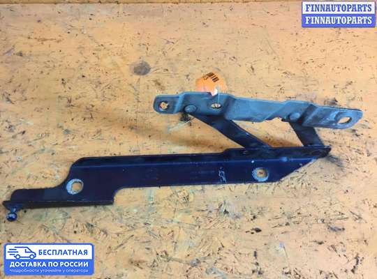 Петля капота на Jeep Cherokee II / Liberty (KJ)