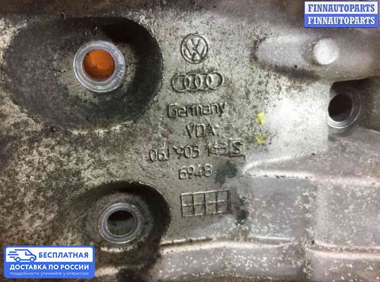 Корпус масляного фильтра на Volkswagen Passat B6 (3C)
