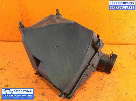 Корпус воздушного фильтра на Mercedes-Benz C (W202)