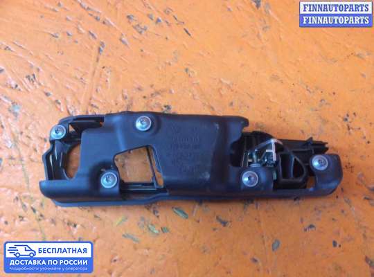 Ручка двери внутренняя на Volkswagen Touran I (1T)