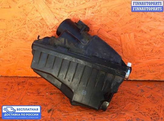 Корпус воздушного фильтра на Toyota Avensis II (T250)