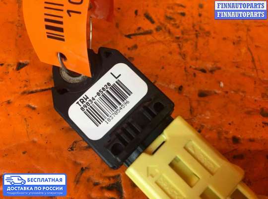 Датчик удара (Airbag) на Toyota Avensis II (T250)