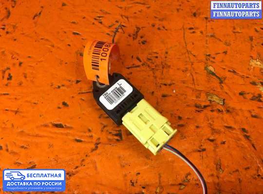 Датчик удара (Airbag) на Toyota Avensis II (T250)