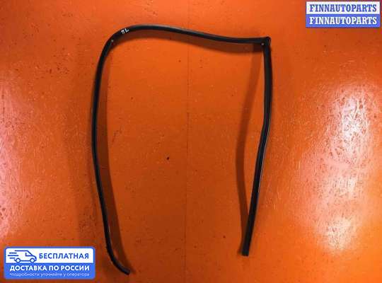 Уплотнитель двери на Toyota Avensis II (T250)