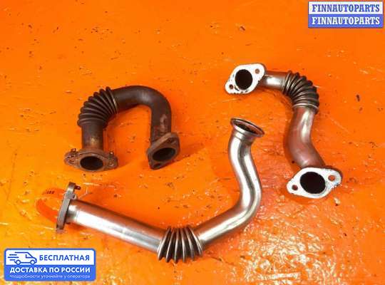 Патрубок (трубка, шланг) на Volkswagen Passat B7 (36)