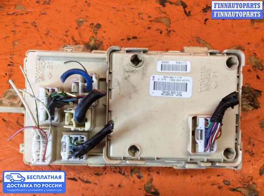 Блок предохранителей на Toyota Avensis II (T250)