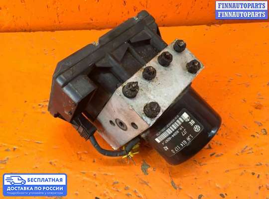 Блок ABS на Volkswagen Bora (1J2)
