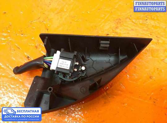 Зеркало боковое на Toyota Avensis II (T250)