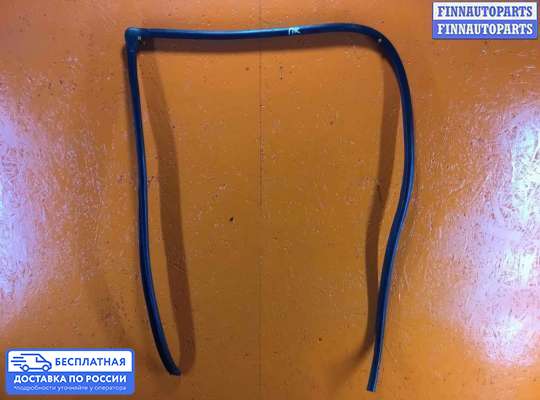 Уплотнитель двери на Toyota Avensis II (T250)