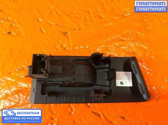 Кнопки стеклоподьемника на Volkswagen Passat B7 (36)