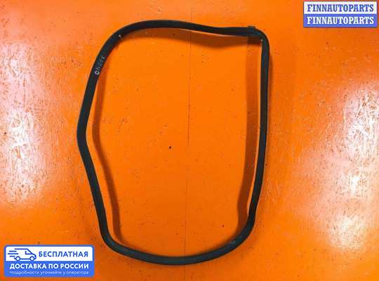 Уплотнитель двери на SEAT Toledo II (1M2)