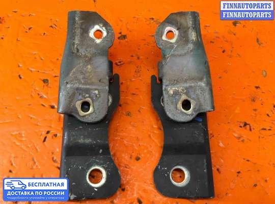 Петля капота на Hyundai Terracan