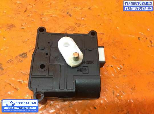 Моторчик заслонки печки на Toyota Avensis II (T250)