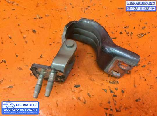 Петля крышки багажника на Volkswagen Passat B6 (3C)