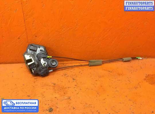 Замок боковой двери на Toyota Camry XV30