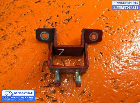 Петля двери на Hyundai i30 I (FD)