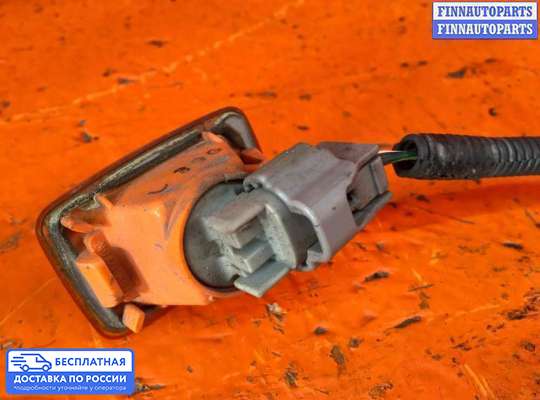 Повторитель поворота в крыло на Toyota Camry XV30