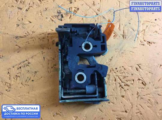 Замок боковой двери на Volkswagen Passat B3 (35i)